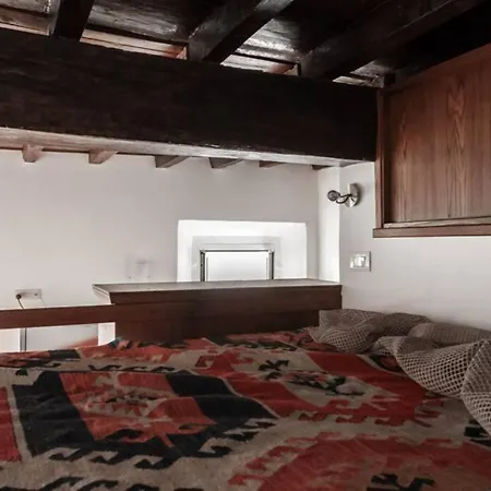 Vicolo Savelli Apartament *